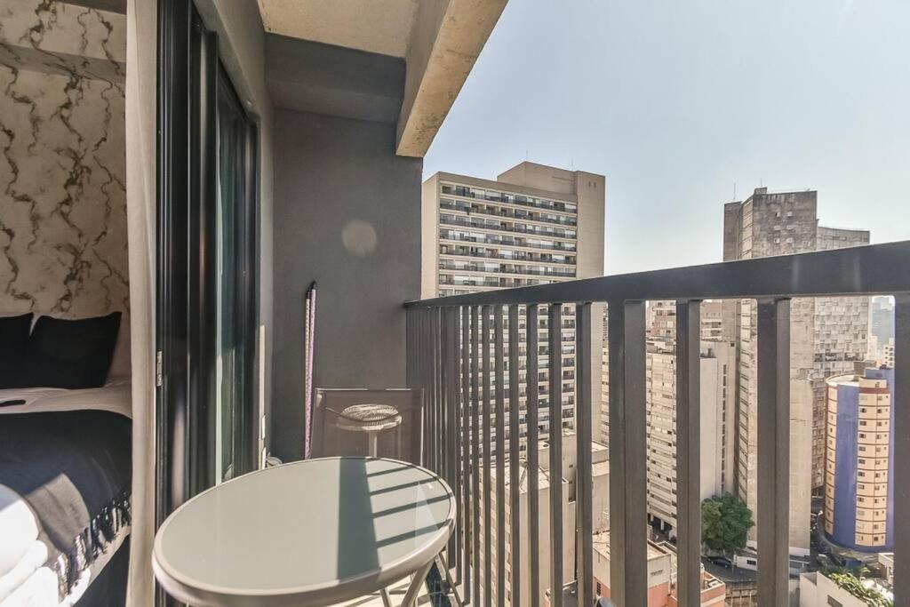 Bela Vista Prox. Paulista Apartamento *